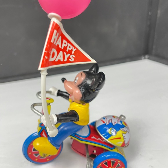 Antique Lineman Mickey Mouse  tricycle windup toy - Picture 4 of 10